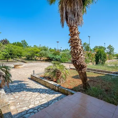 Family Friendly House With A Swimming Pool Seget - - 27237 Prázdninový dům Umag